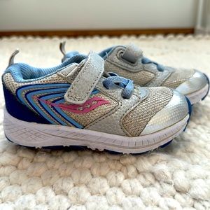 Toddler Girl’s Saucony Wind FST Sneaker